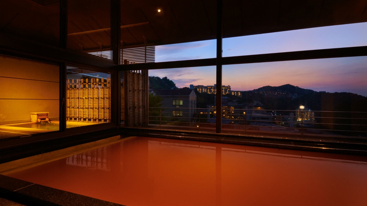 【素泊まり】美術館のような宿で、金泉・銀泉の二種類の湯を堪能〈IN21時まで〉