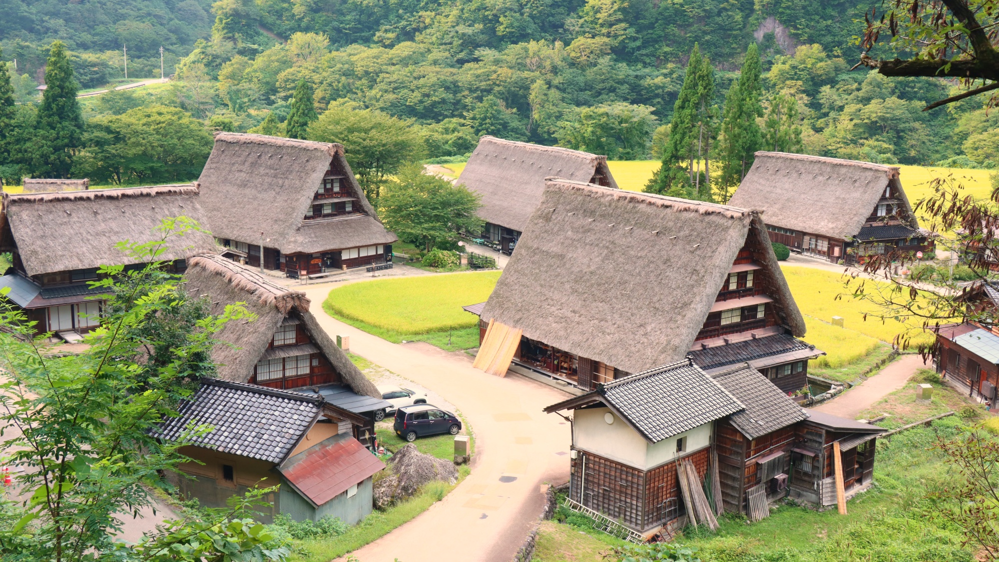 【周辺】世界遺産〔菅沼合掌造り集落〕…車で約5分