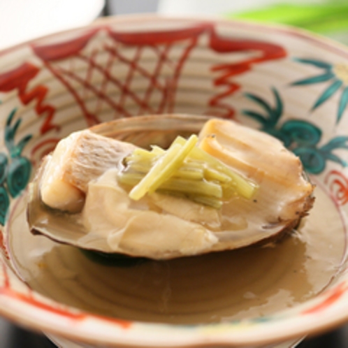 *【太閤御膳「松」】煮物2013春～秋/鯛はとろりとあんかけに…「鯛と鮑の湯葉山葵餡掛」
