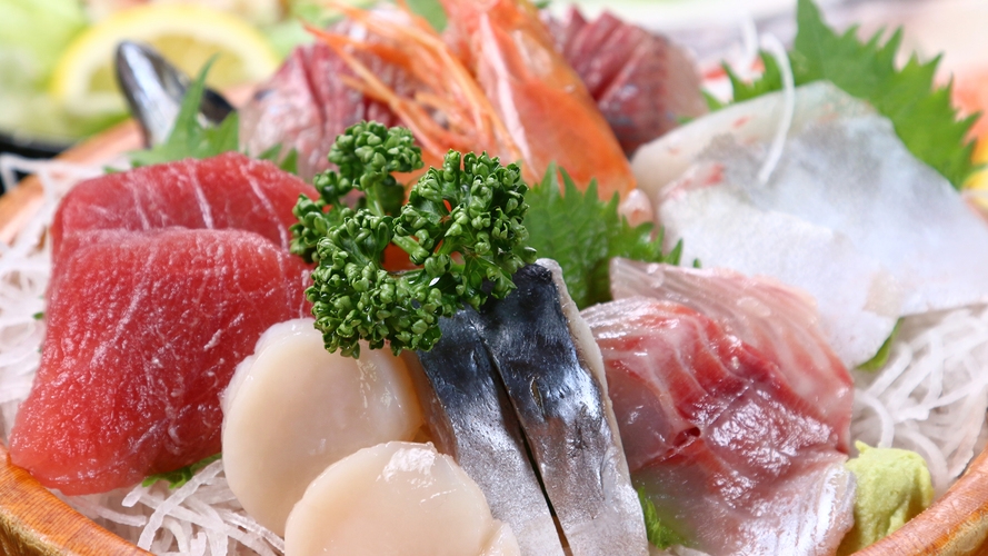 【人気No.1】今だけお刺身50％増量！朝獲れ海の幸＆極旨ステーキ★生ビールなど特典盛りだくさん♪