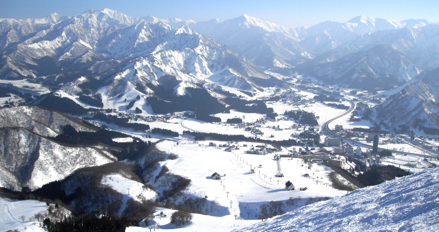 【連泊】＜素泊まり＞チェックイン22時までOK！岩原スキー場＆コンビニまでお車1分で便利♪