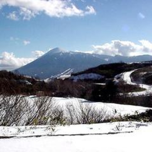 冬の八幡平・岩手山