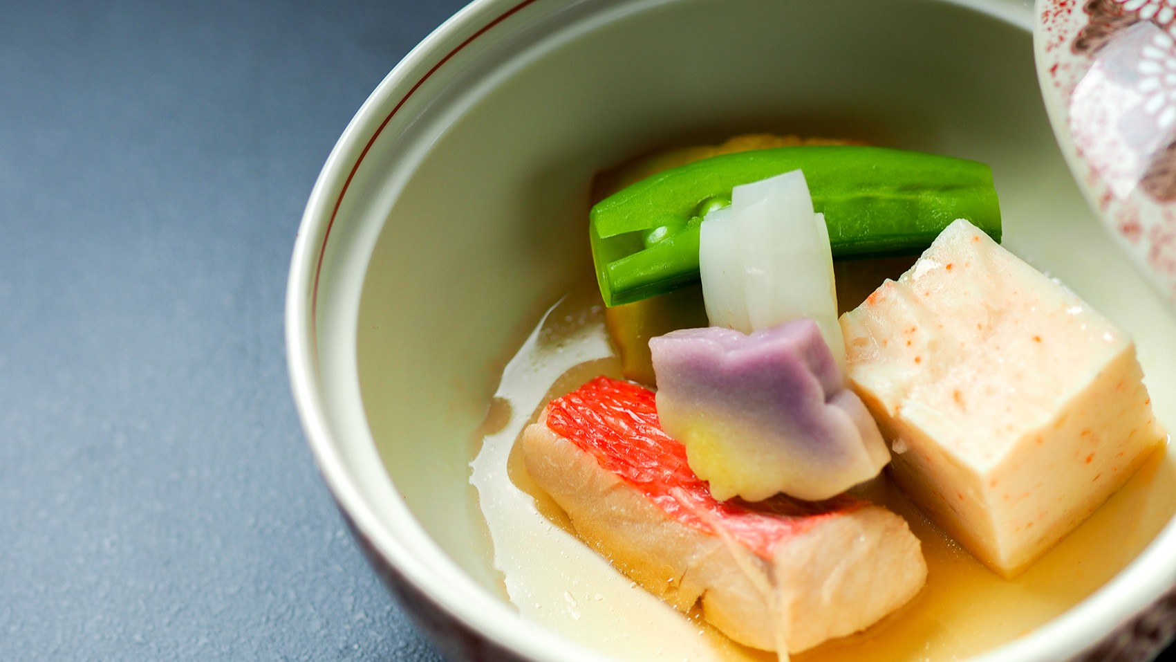 ◆炊合せ／丸茄子油煮・金目鯛・蟹進丈含目・根芋含目（2026年初夏お食事イメージ）