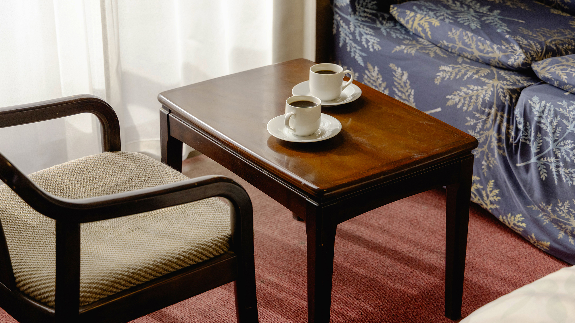 【ツイン】コーヒーを片手に、旅のひと休みのひととき