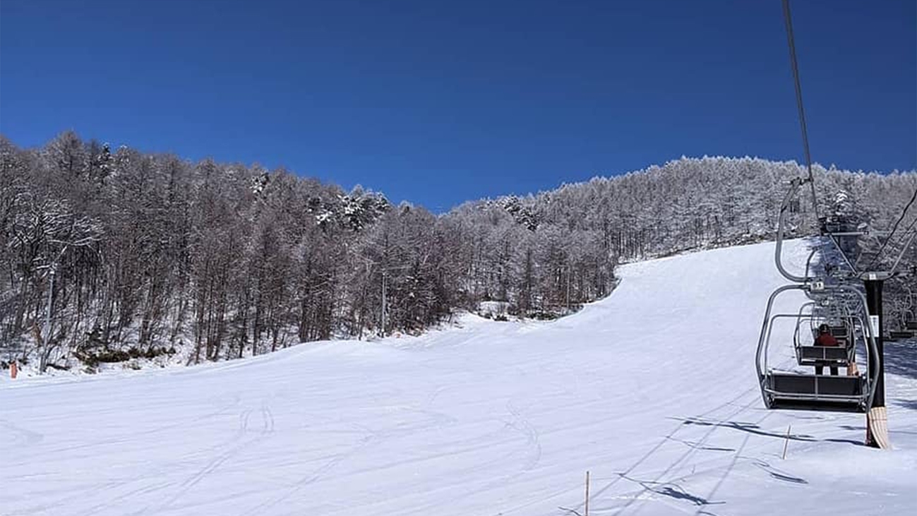 ＜2食付＞ゲレンデ徒歩3分！リフト引換券を特別価格で販売♪ボリューム満点のお食事＆ドリンクバー付