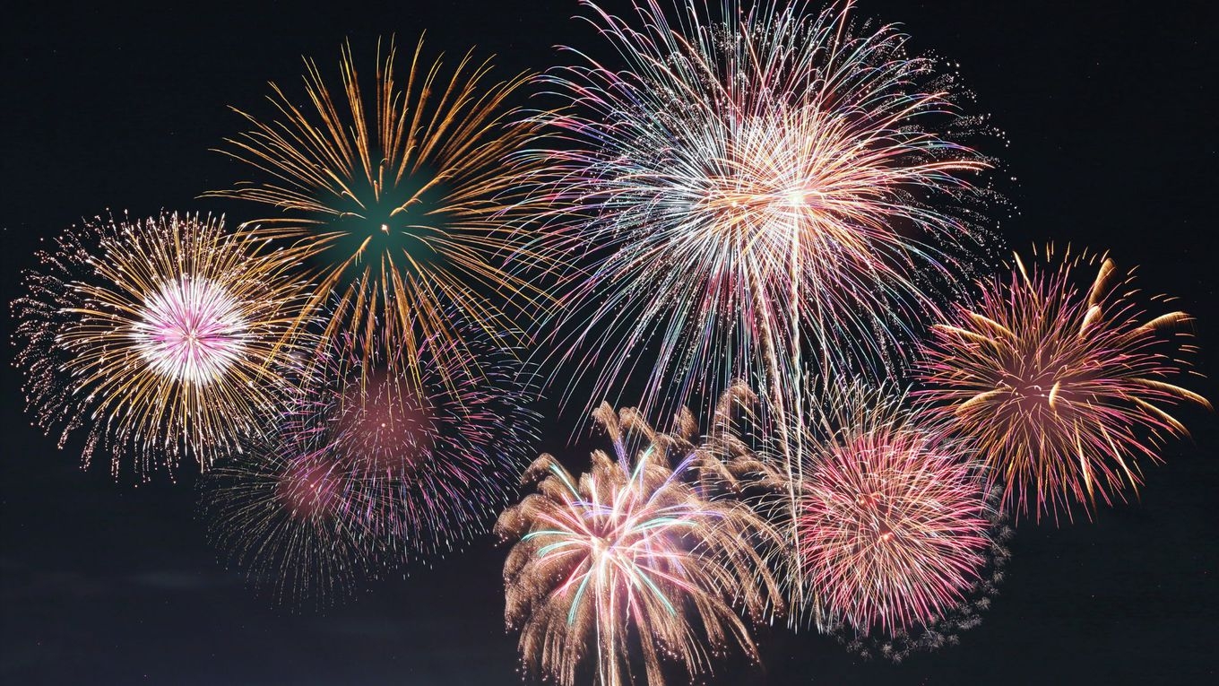 【塩原温泉宿花火｜田中屋の特選会席】8月10日開催｜会場まで無料バス送迎●約2000発の大輪の花火
