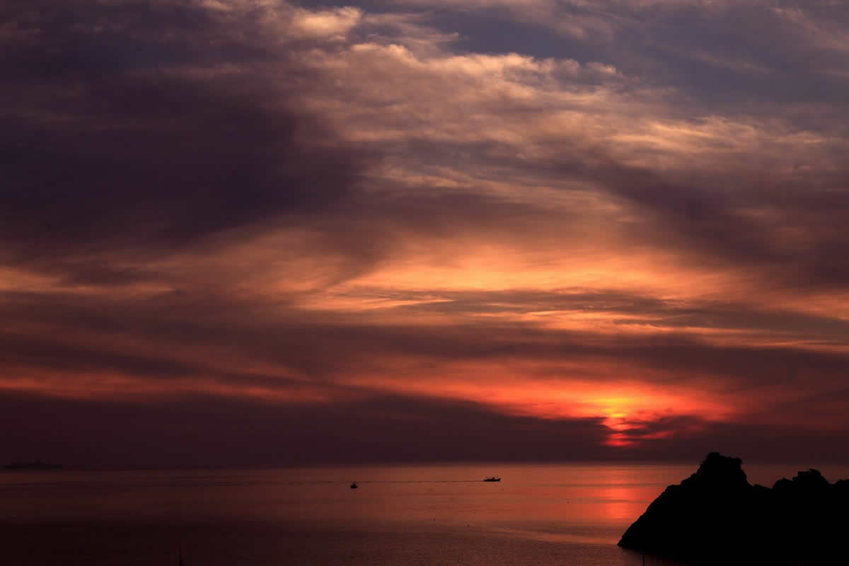 平成27年7月11日　夕日　（こばせから撮影）