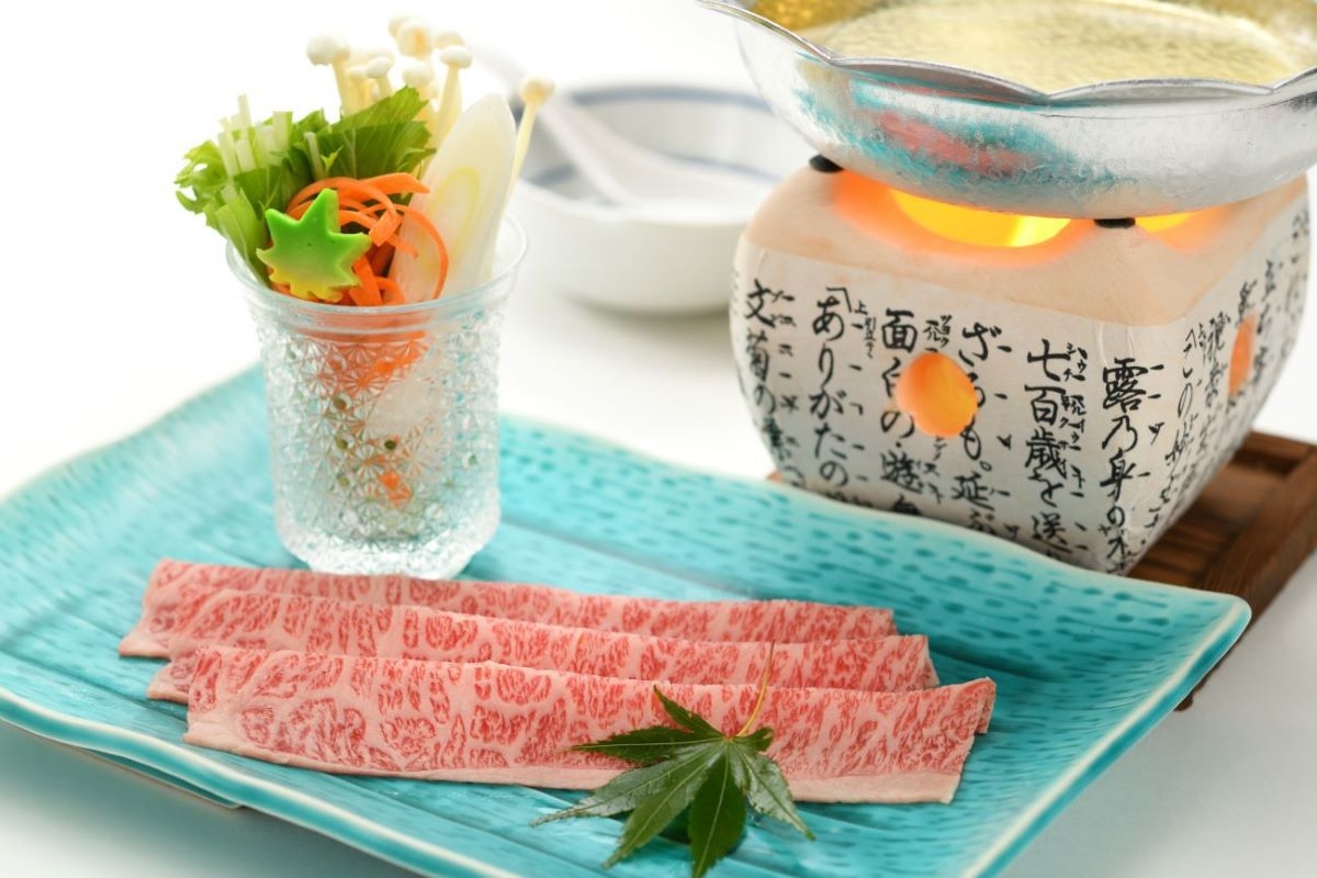 【お部屋食】山形牛の塩だししゃぶ・夏の風物詩鮎の化粧焼き【夏の会席・雅の膳】　