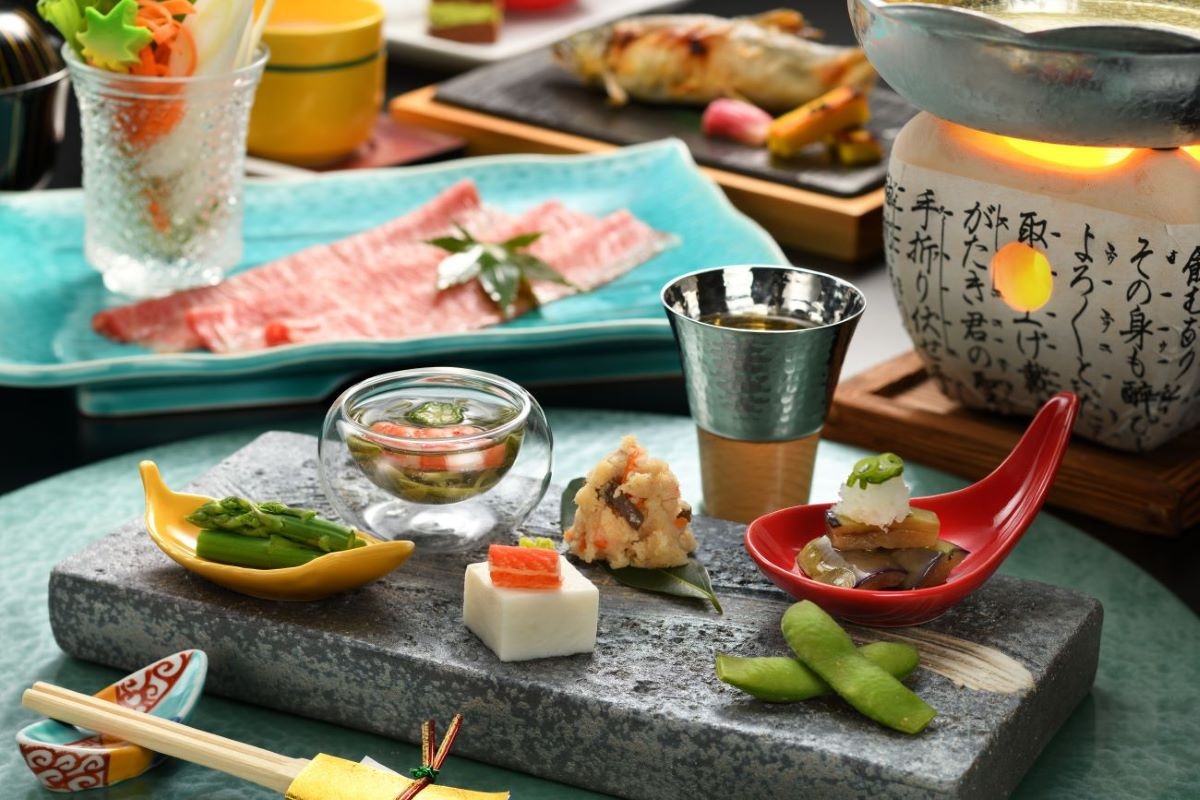 【お部屋食】山形牛の塩だししゃぶ・夏の風物詩鮎の化粧焼き【夏の会席・雅の膳】　