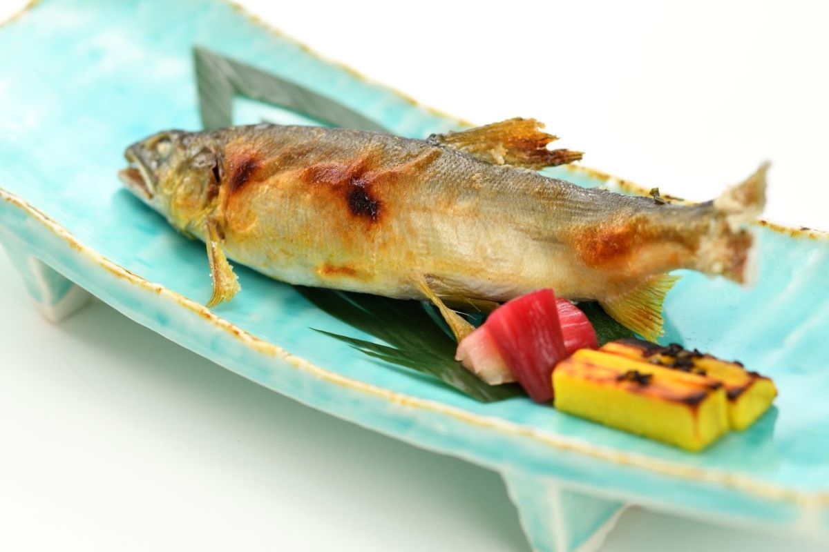 【お部屋食】山形牛の塩だししゃぶ・夏の風物詩鮎の化粧焼き【夏の会席・雅の膳】　