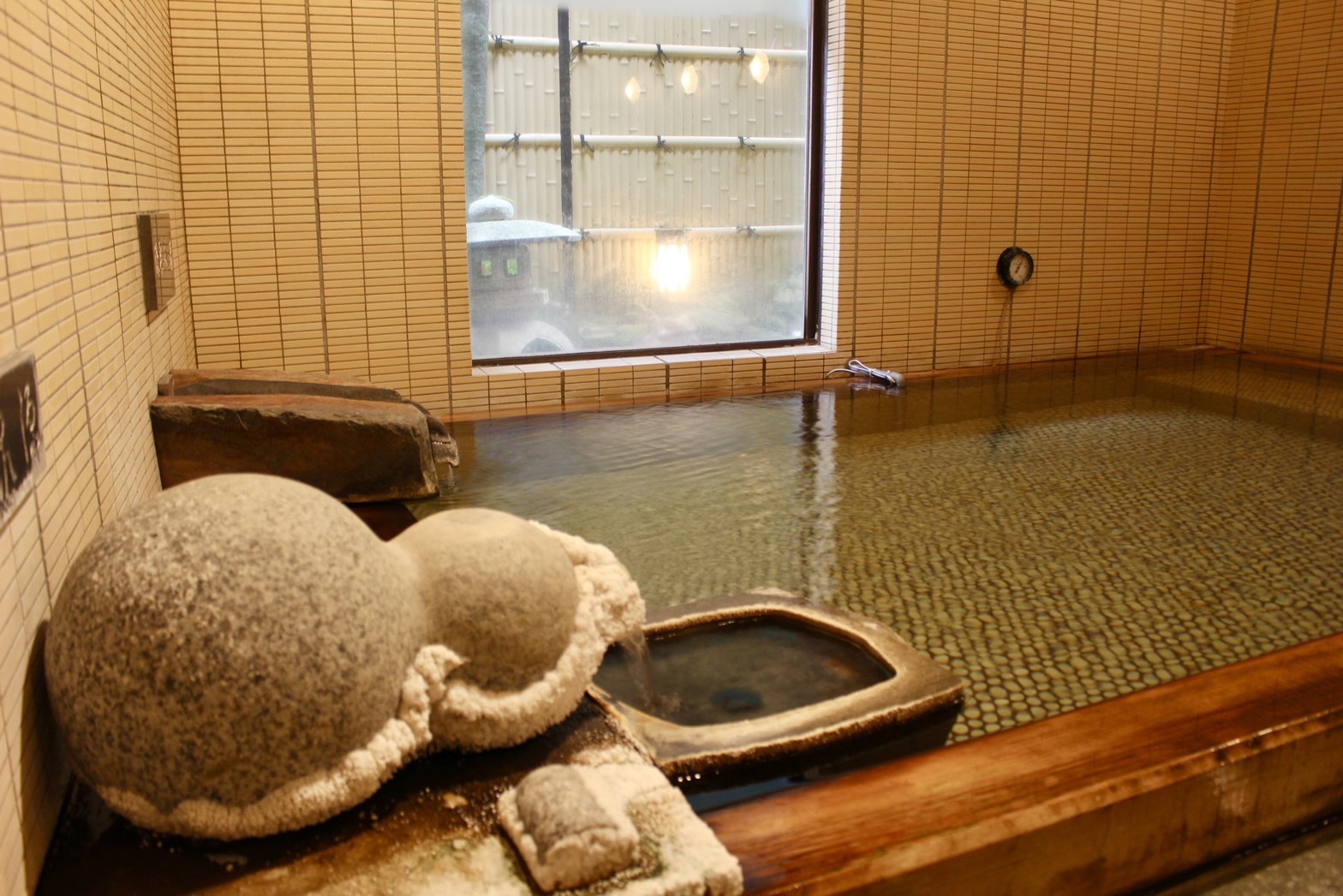 新鮮海の幸！“豪華に金目鯛煮付け”＆貸切風呂無料　　≪お食事処≫