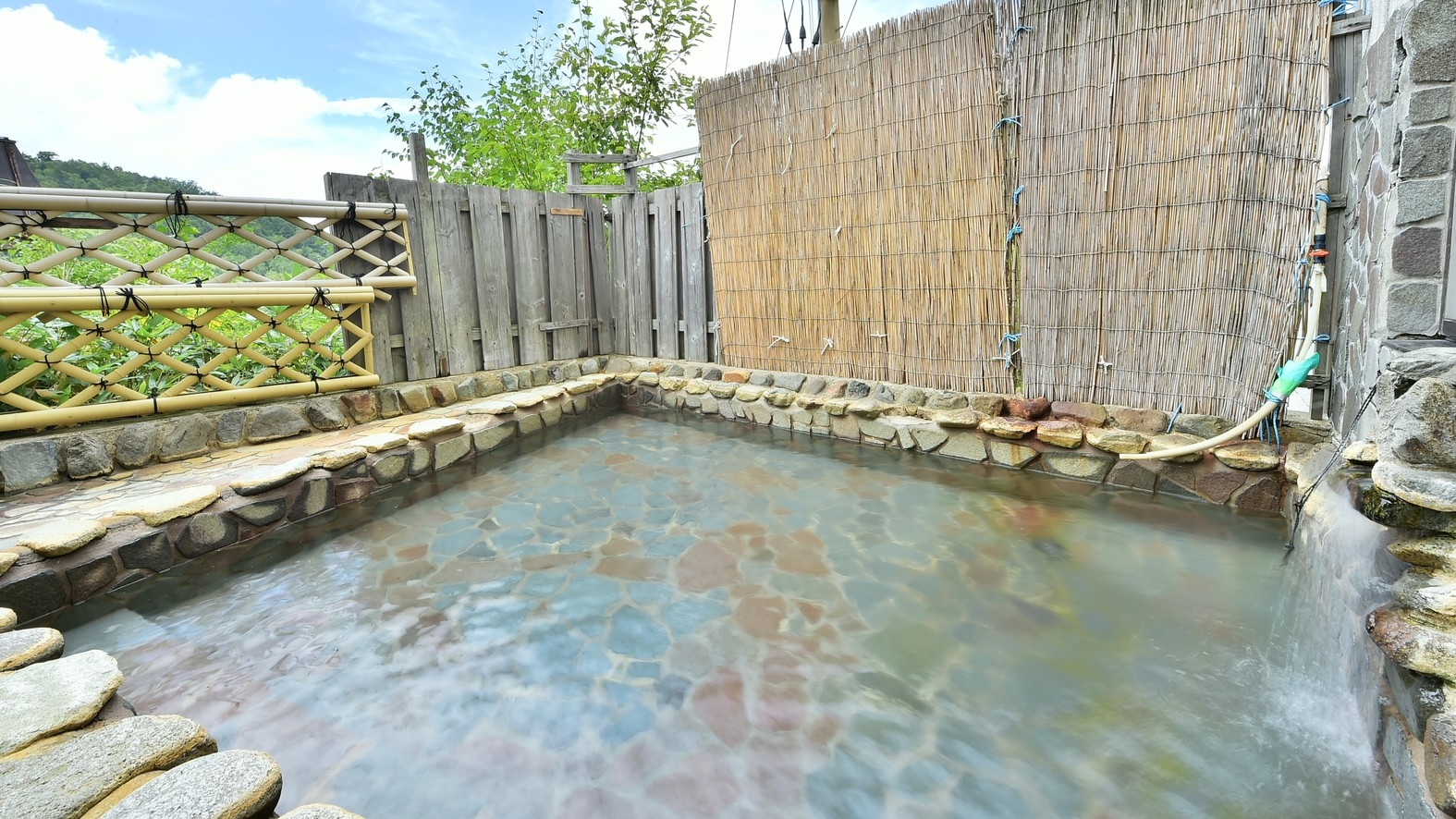 ■【１泊素泊り】お食事はつかない分とってもお得♪アクティブに動きたい方にオススメの素泊まりプラン！