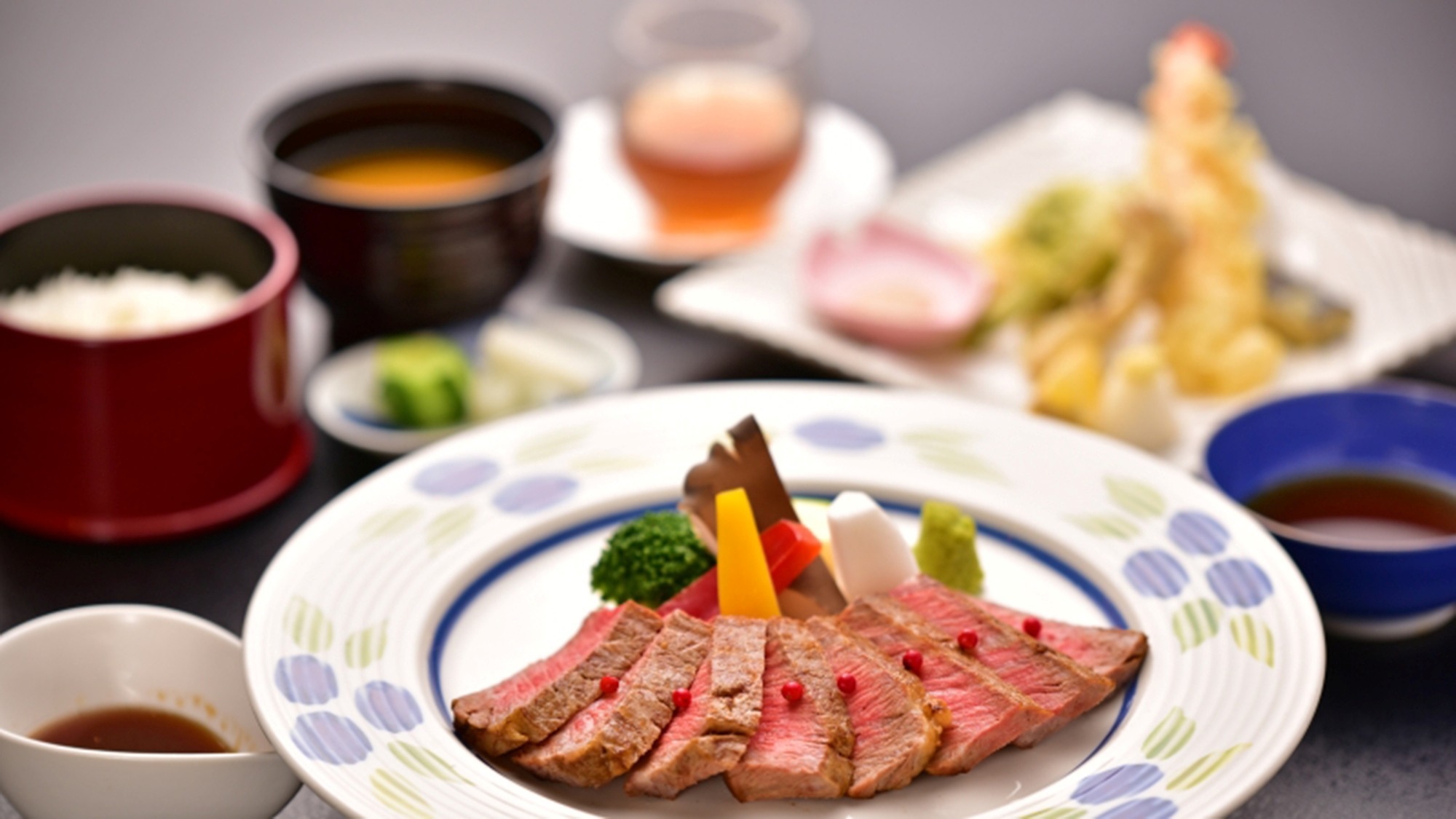 箱根西麓牛サーロインステーキと季節の天ぷらセット【夕・朝食付】