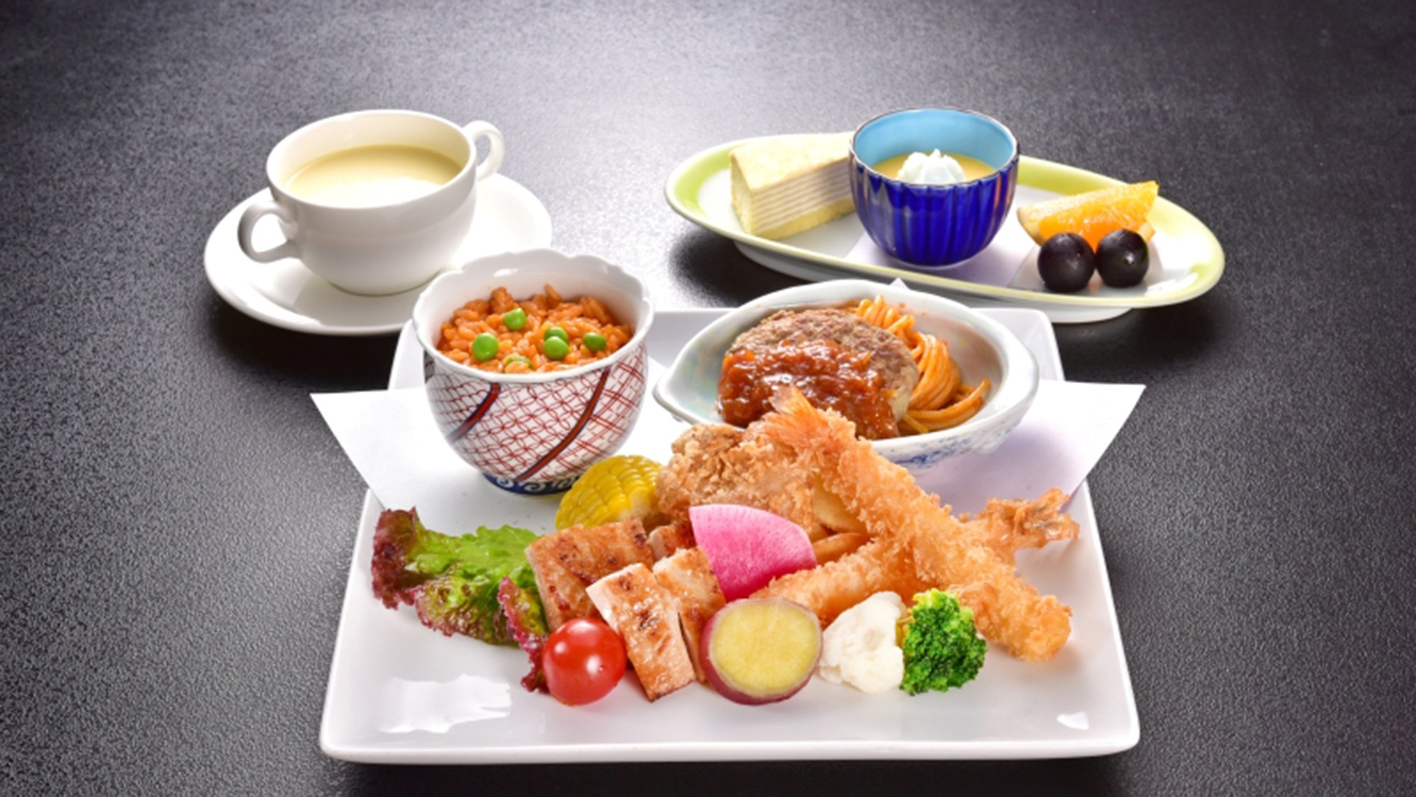 【お子さまセット】海老フライ、ハンバーグ、チキンライスなど