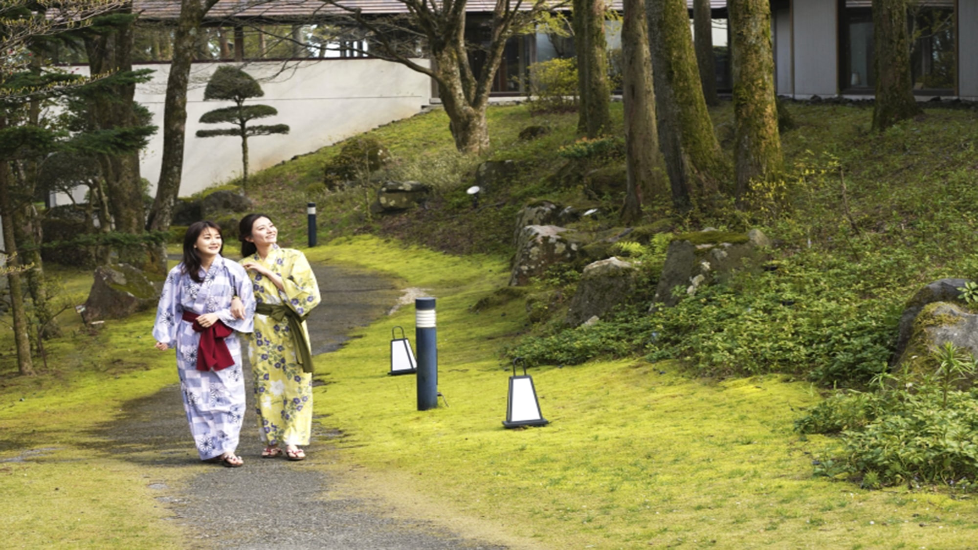 【中庭】湯上り散歩で気分リフレッシュ