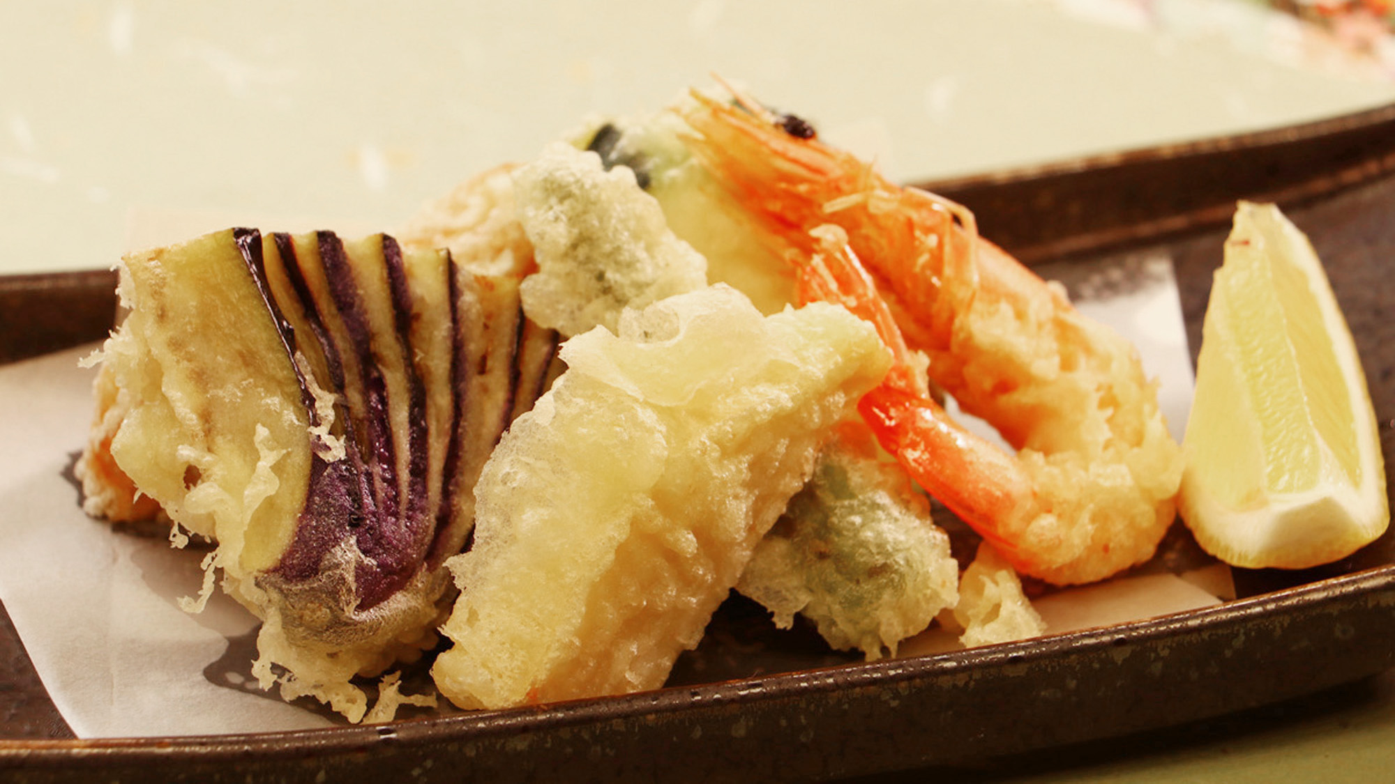 #ご夕食単品＿天ぷら盛り合わせ。一つ一つ丁寧に揚げております。
