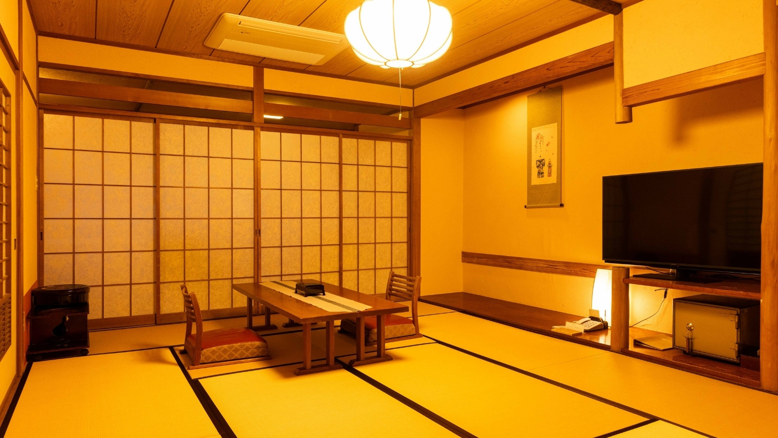 【別館】和室12畳マッサージソファ付（檜風呂・トイレ付）