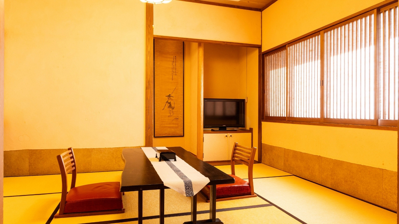 【本館】和室7.5畳+ツインベッドルーム（トイレ付）