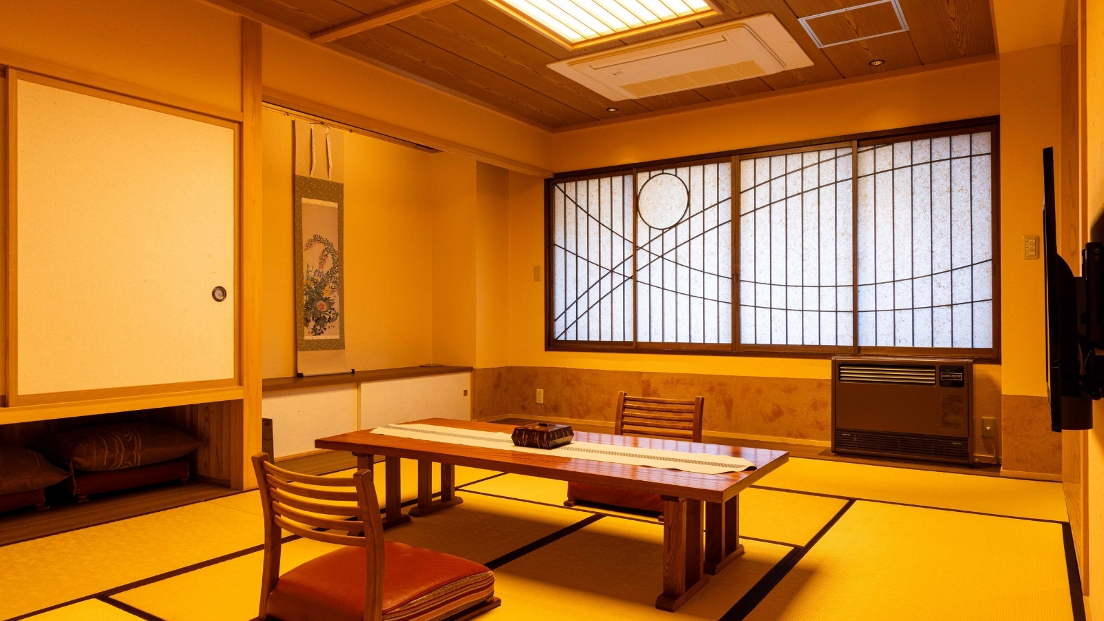 【別館】和室10畳+ベッドルーム（檜風呂・トイレ付）