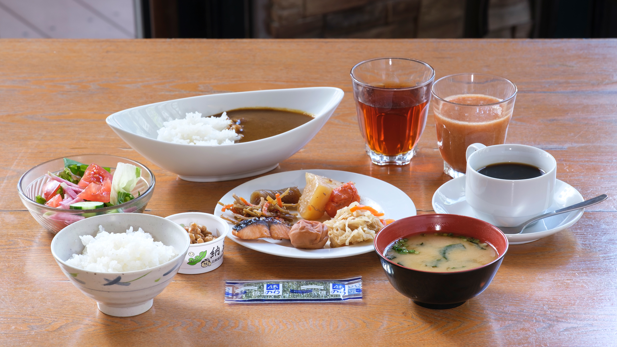 朝食ビュッフェ盛り付け例　和食