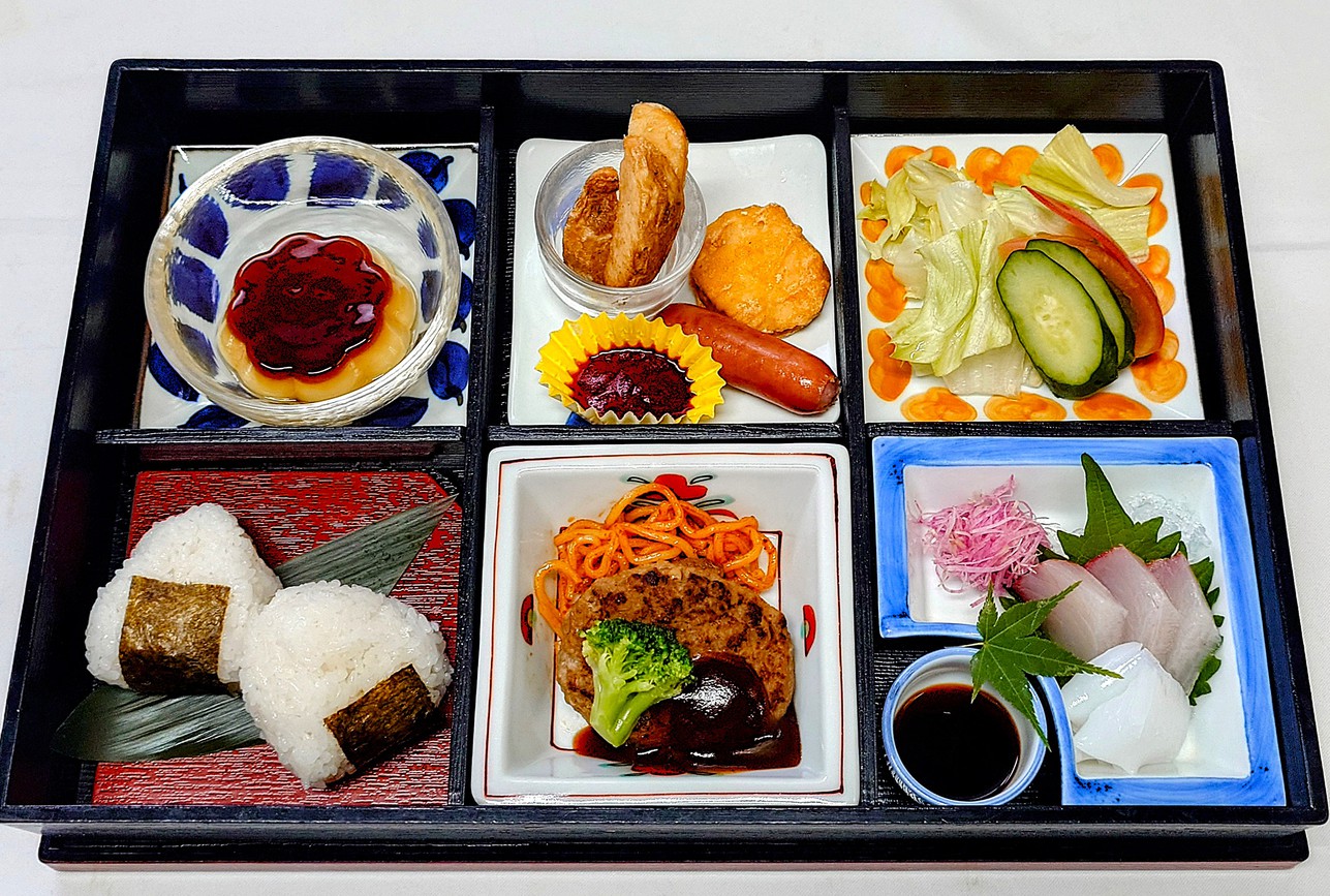 家族旅行応援【春のファミリープラン2026】【お部屋食】お子様料金3000円で食事寝具付き