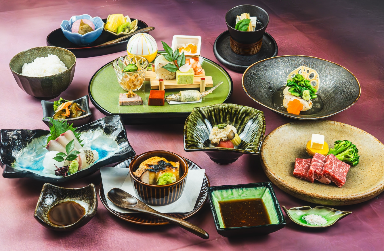【ひとり旅応援プラン】旬の和会席料理で朝夕お部屋食♪