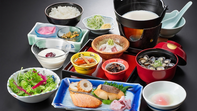 【1泊朝食プラン】■ご到着は21時までOK■こだわりの朝食と温泉を一晩中満喫！癒しのシンプルステイ♪