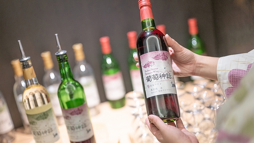 【工事期間中・訳あり客室プラン】夕・朝食時飲み放題特典付「四季特選会席」＜半個室食事処＞
