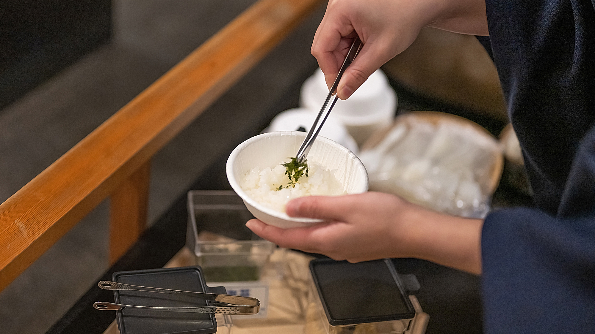 夜泣きあご出汁茶漬けサービス　提供時間：19時～21時　※無くなり次第終了