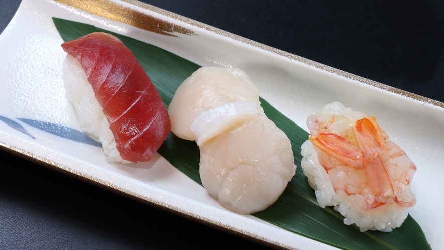 #ご夕食一例　旬魚のにぎり寿司　八戸から直送の新鮮な海の幸をにぎり寿司でご提供。