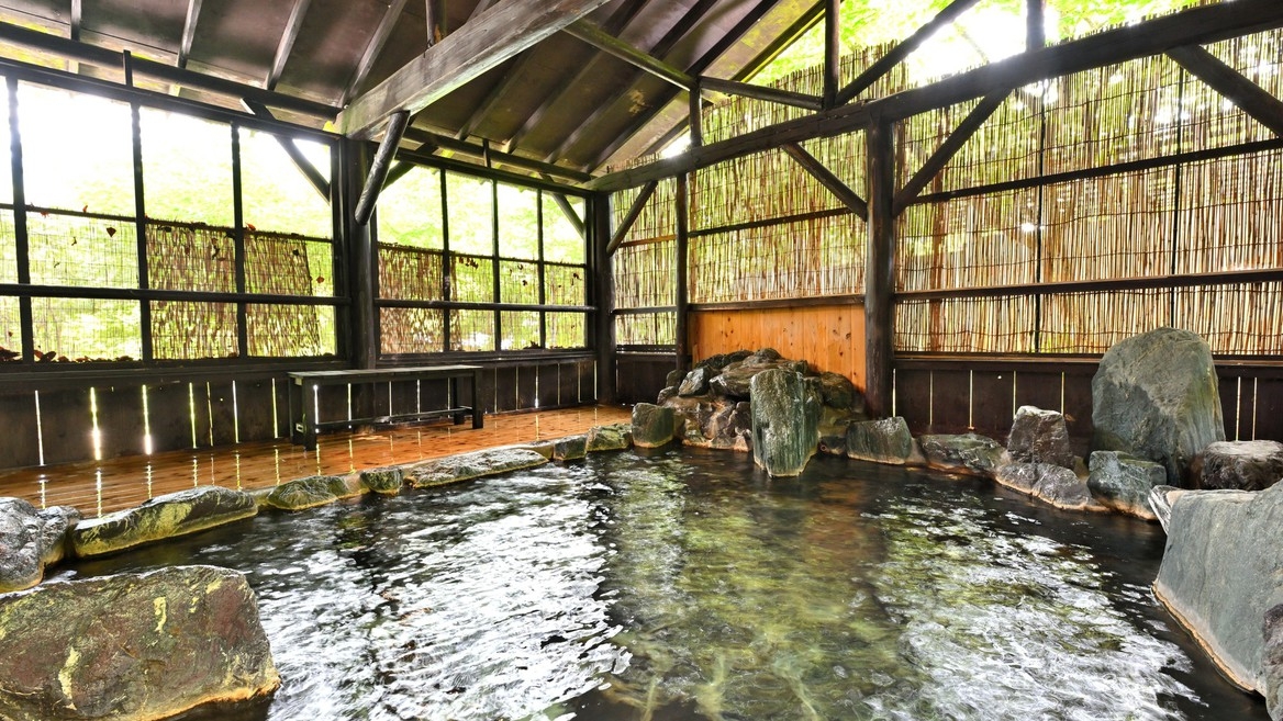 【20％OFF】【楽天スーパーSALE】美肌の湯の露天風呂付き古民家離れ【特選和牛付】いろり会席③