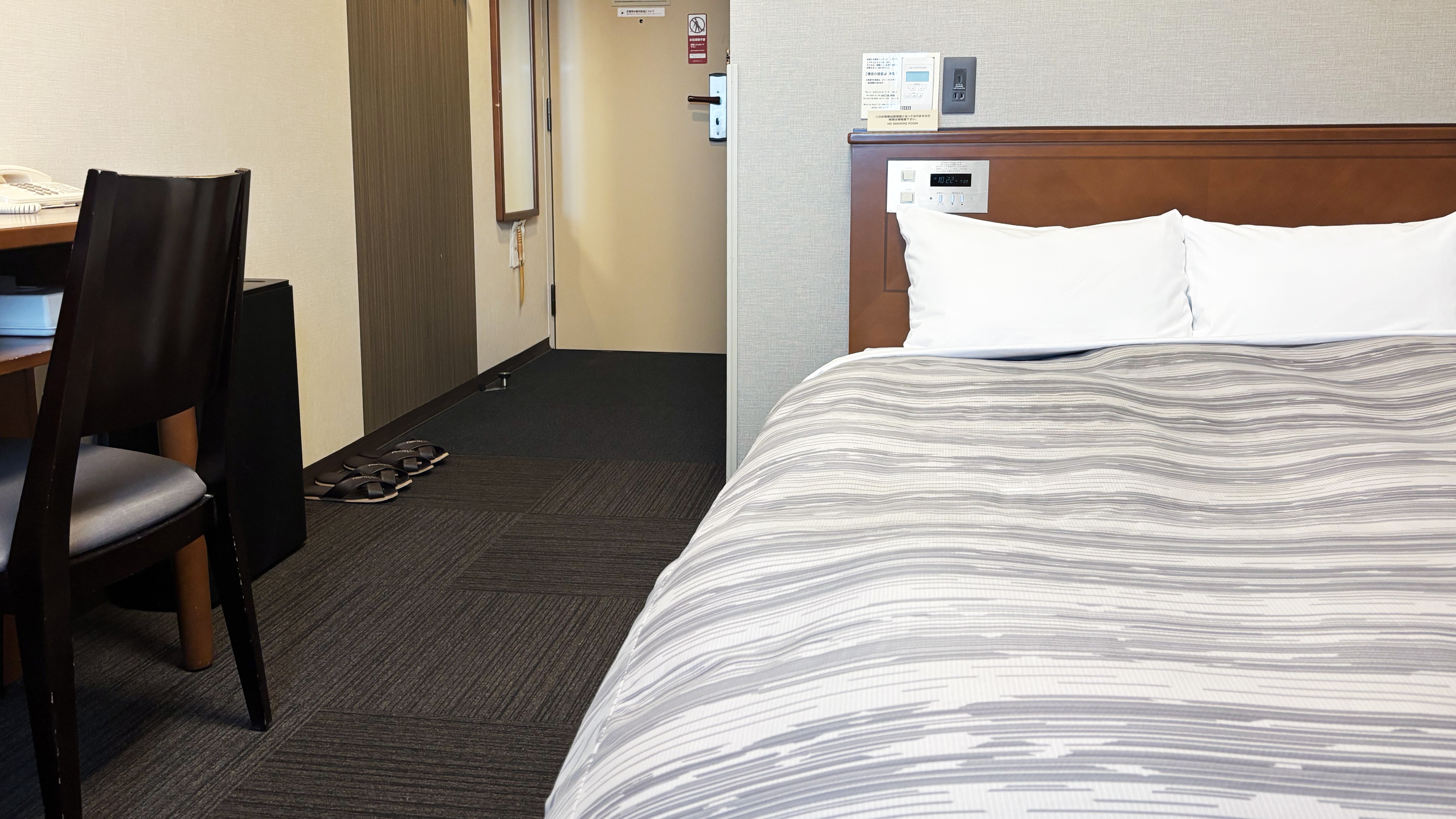 セミダブルルーム