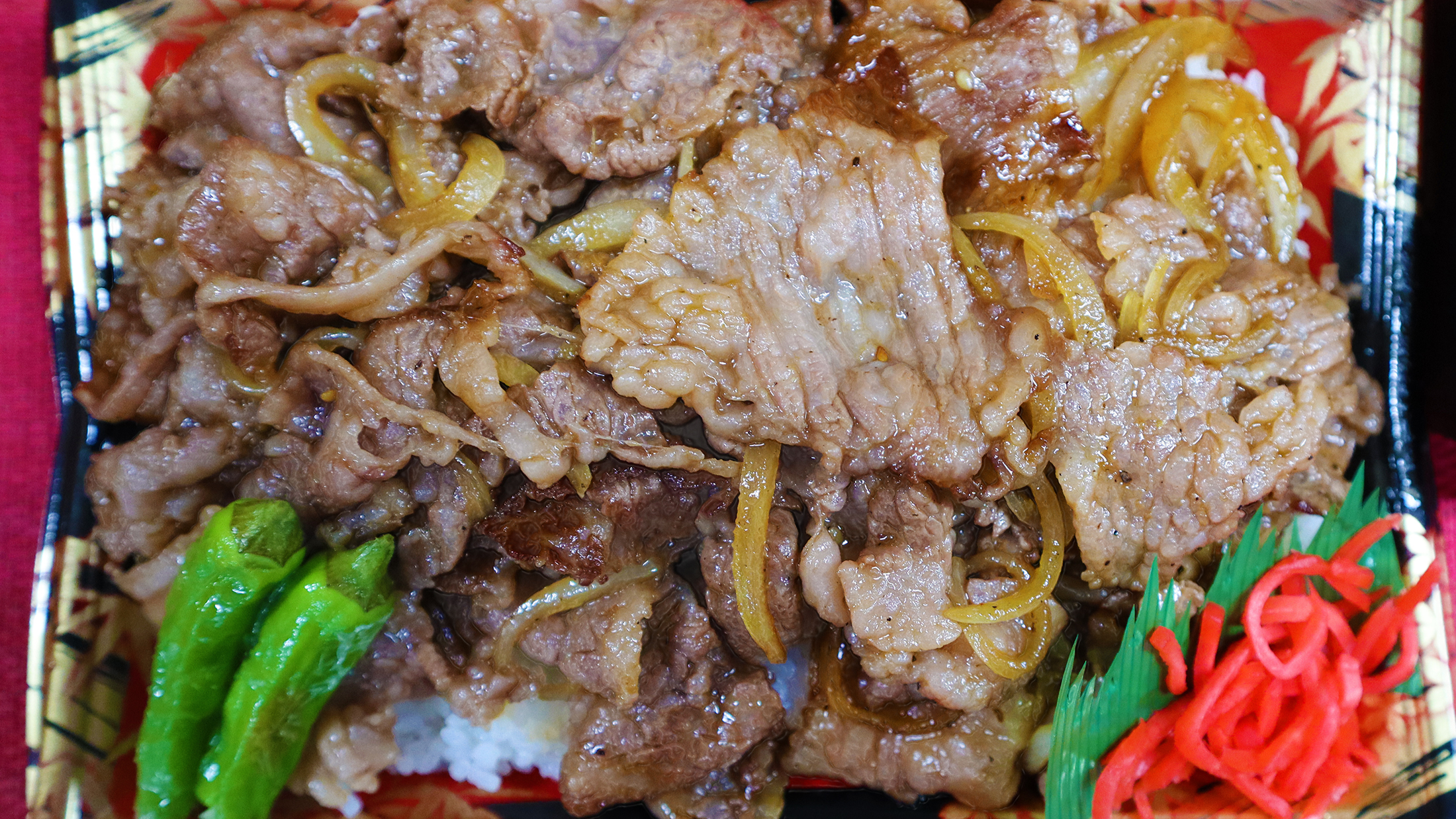 秋田県産黒毛和牛「由利牛」