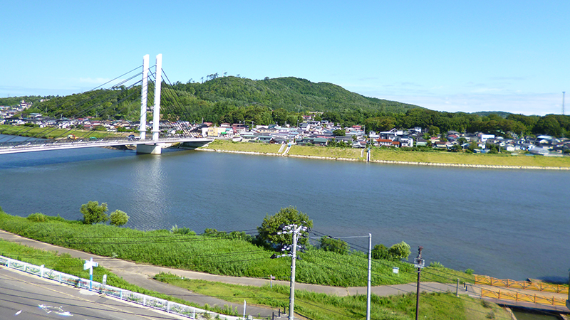 子吉川と由利タワー