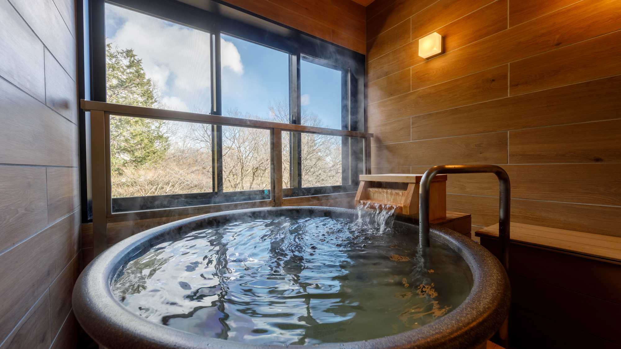 【駒草・御前橘に泊まる】ゆったり信楽焼露天風呂和室｜お部屋食