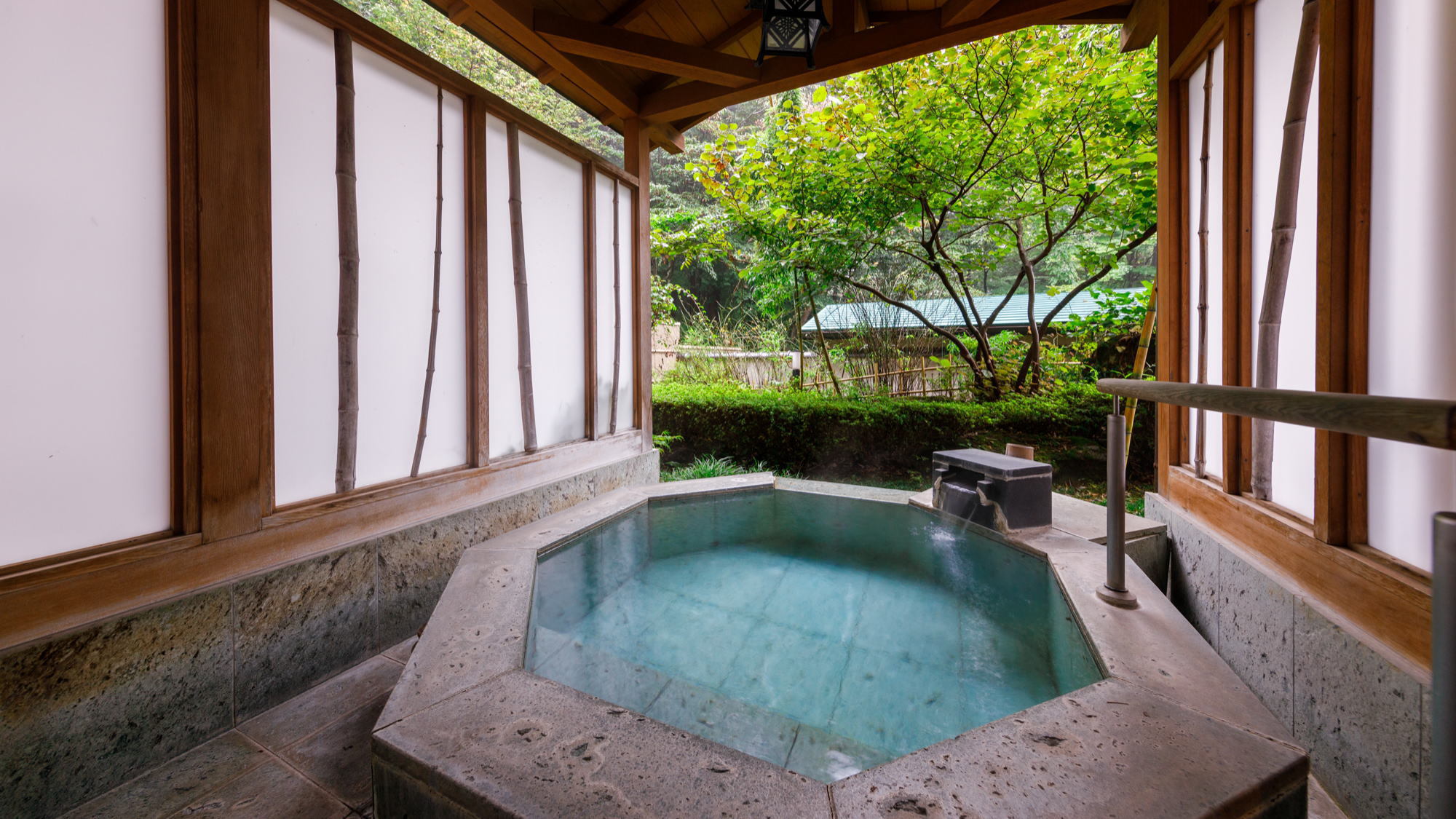 【桐に泊まる】庭園露天風呂標準和室｜お部屋食