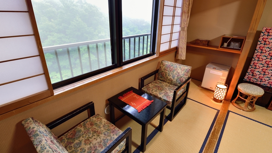 窓越しの清涼な那須の風にあたり、ひと時をお過ごしください。