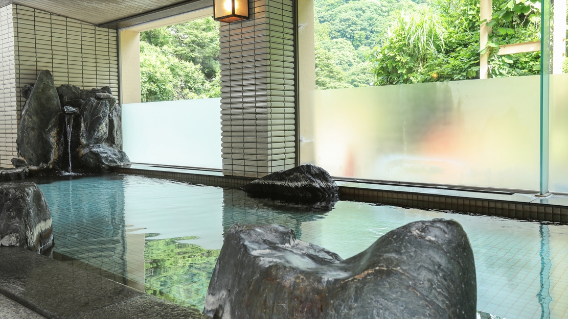 ＼9月〜11月の夕食バイキングは／選べる特製釜飯をご提供　飲み放題付バイキング