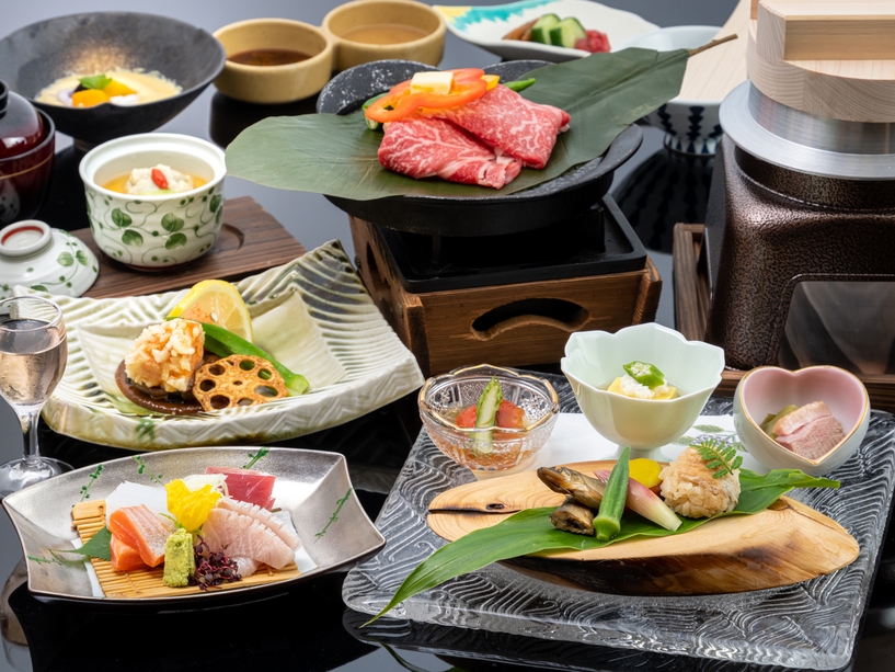 ◆ショートステイ＆お部屋お任せでお得◆お盆・夏休みのご旅行に〜ご夕食は華会席＜夕食会場お任せ＞