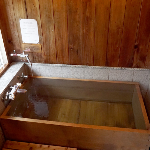 [Mizukan] Guest room with cypress bath The view of the cypress bath changes depending on the room.