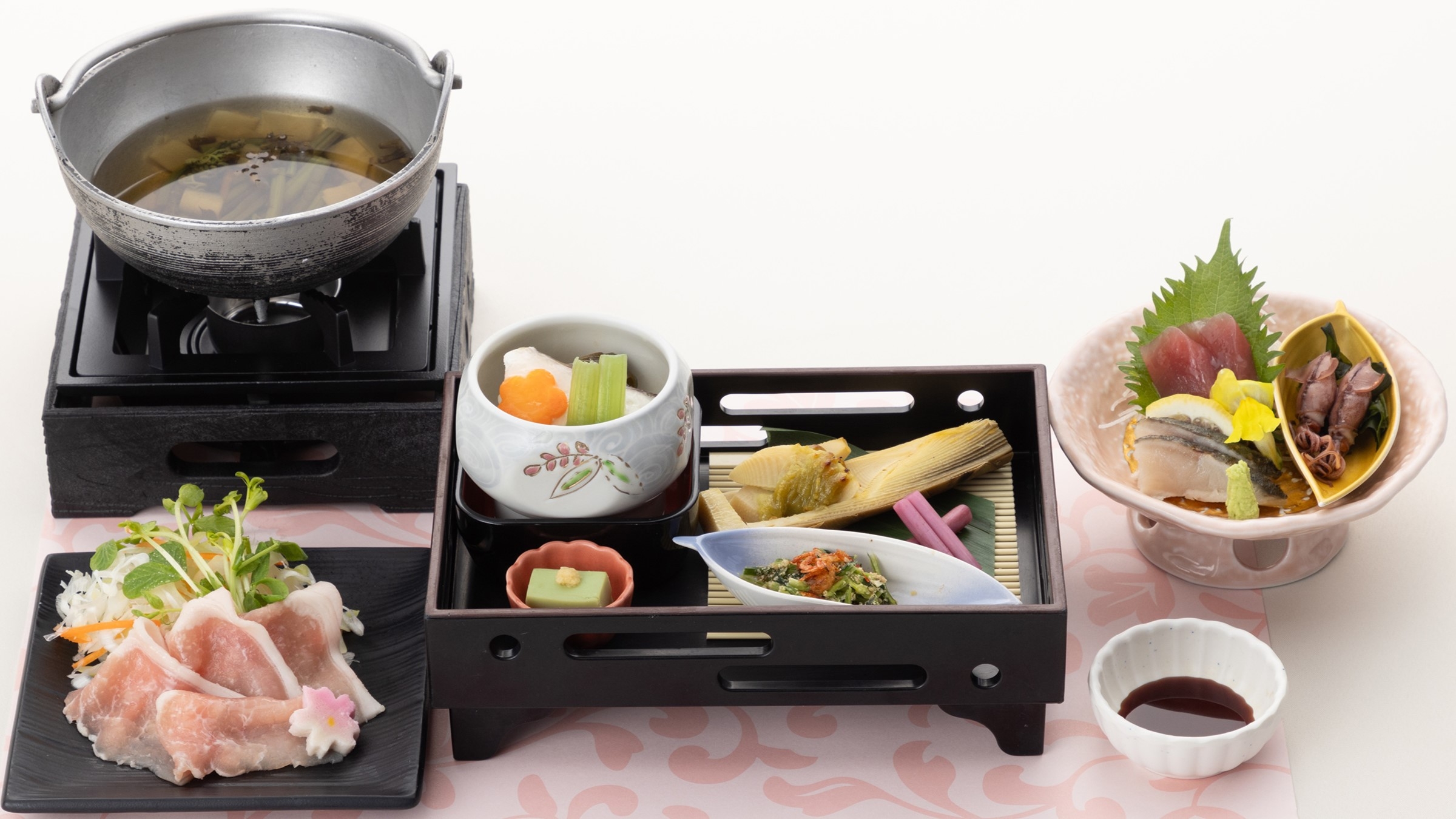 【4月限定】食事会場でお花見気分！春を楽しむ、お花見プレート付きの料理フェア！