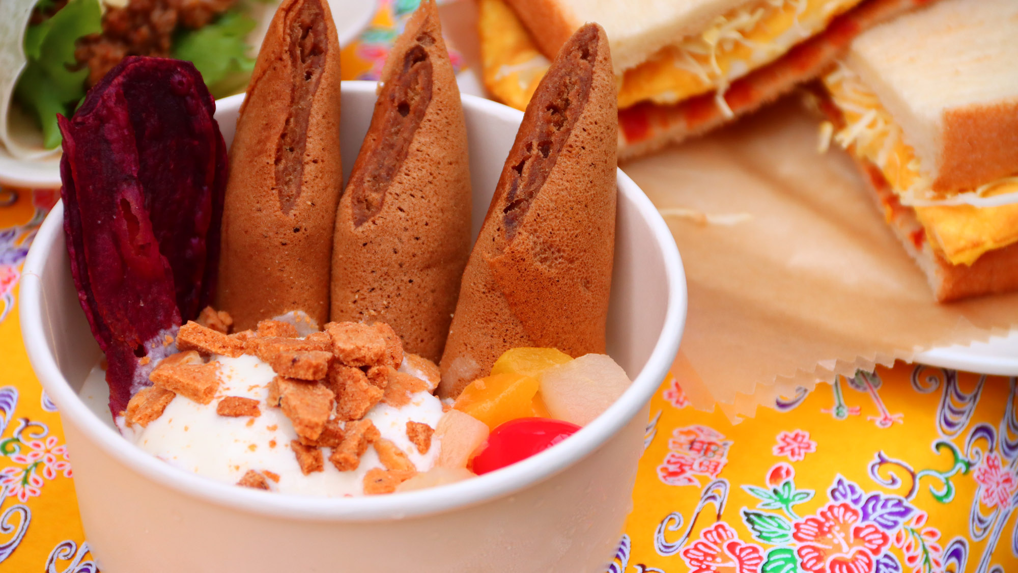 【ぽ―ぽ―パフェ】沖縄の伝統的なお菓子《ぽーぽー》を使ったパフェ