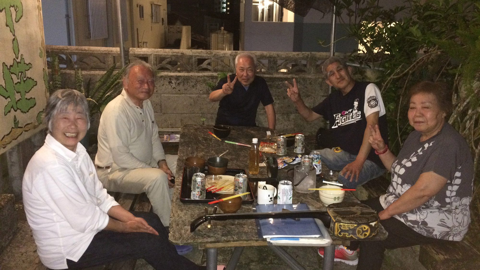 【ゆんたく光景】ごーやー荘に来たら、ゆんたくも醍醐味の一つ！