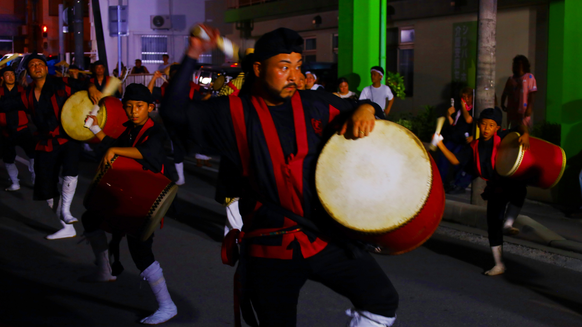 【旧盆のエイサー】 夏の風物詩です