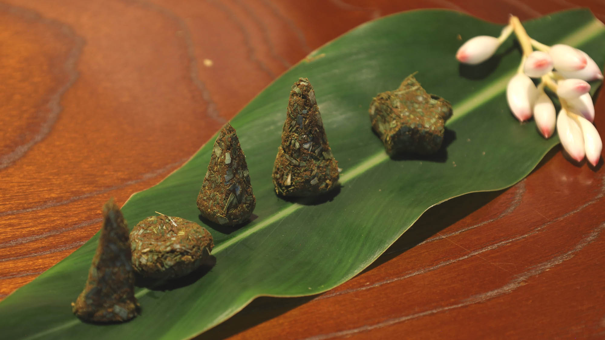 【月桃香作り体験】形は思うがままに・・・個性あふれるオリジナルお香の出来上がりです！