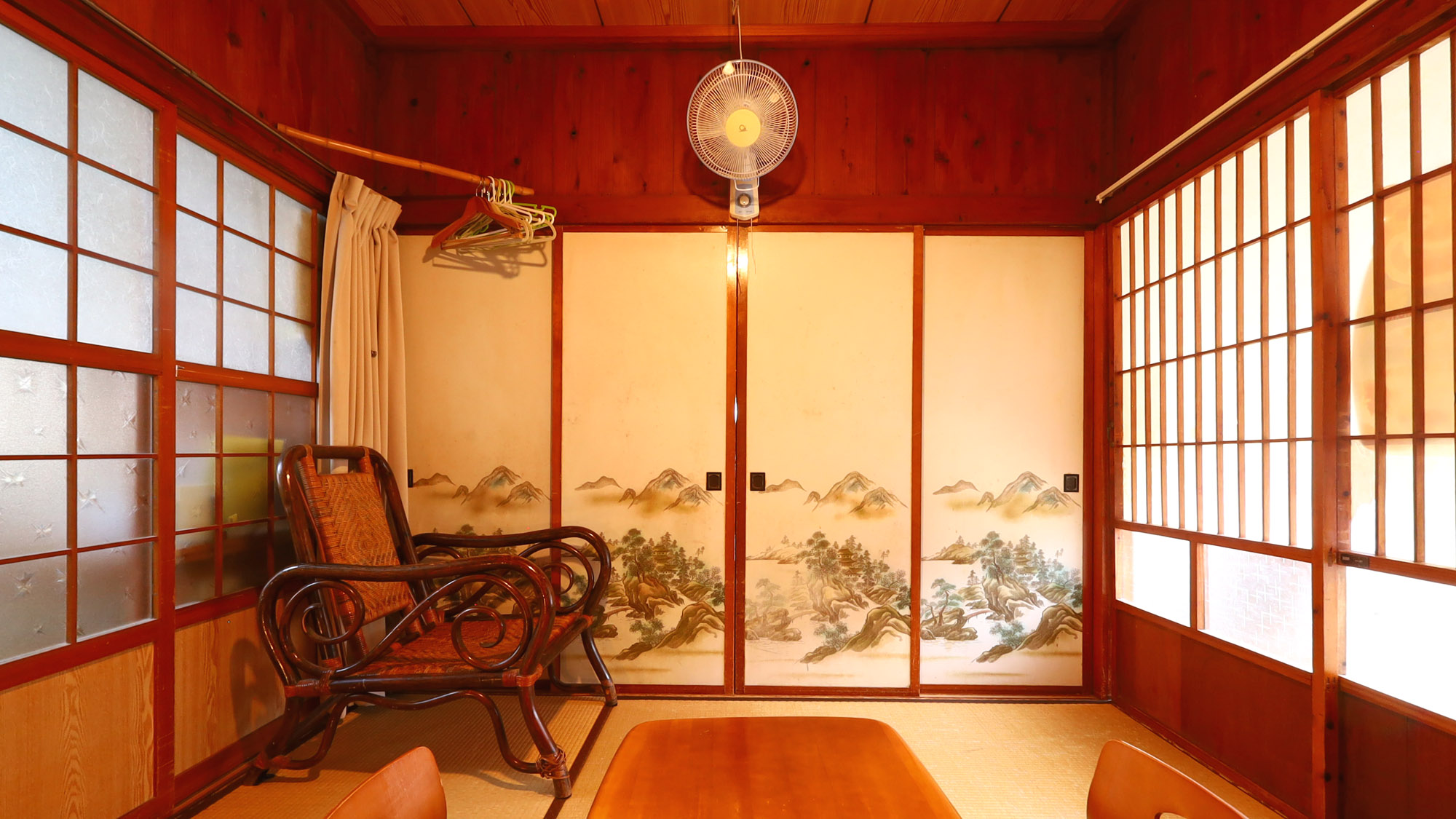 【こじんまり(三番座)】