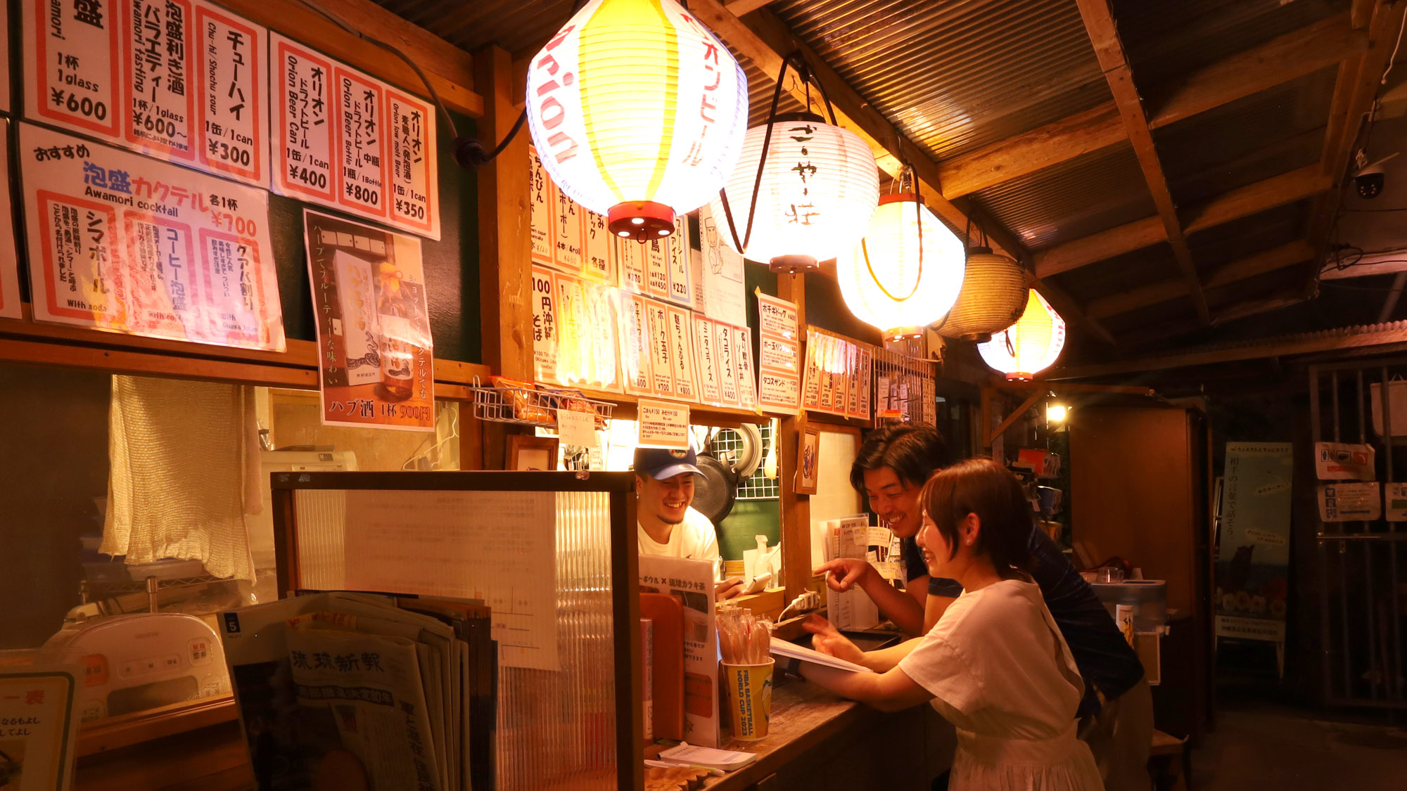 【パーラーアラマンダ(夜)】宿泊者以外でも利用できるパーラーです！