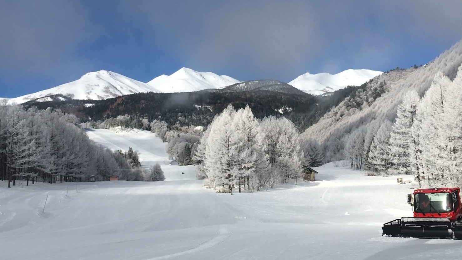 『冬の雪山応援・家族旅』─ 小学生以下半額で愉しむ四つのゲレンデ ─