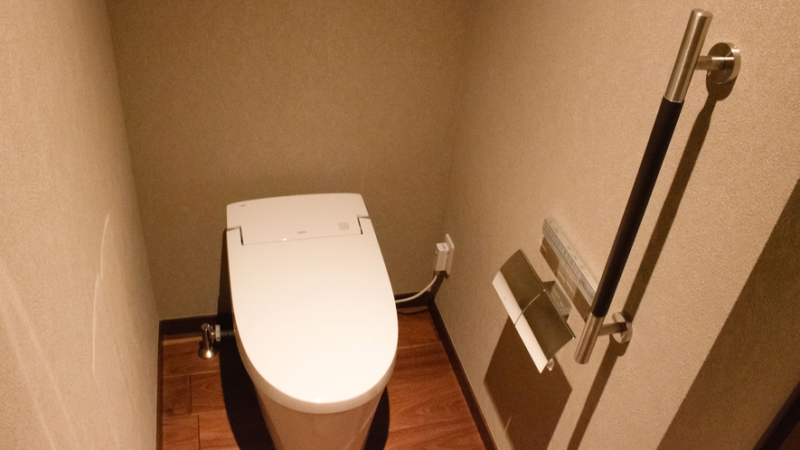 ・【1階特別室】洗浄機能付の個室トイレです