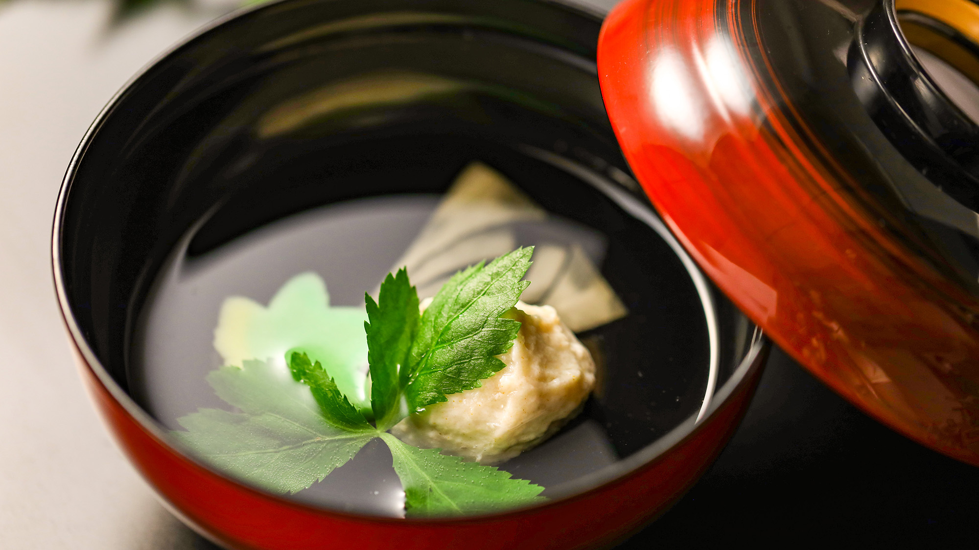 ・【夕食一例】上品な出汁の旨味を楽しむお吸い物